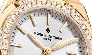 New Vacheron Constantin Overseas in 33mm pink gold