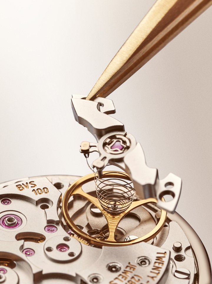 The Lady Solotempo BVS100 Automatic movement, a new milestone for Bvlgari