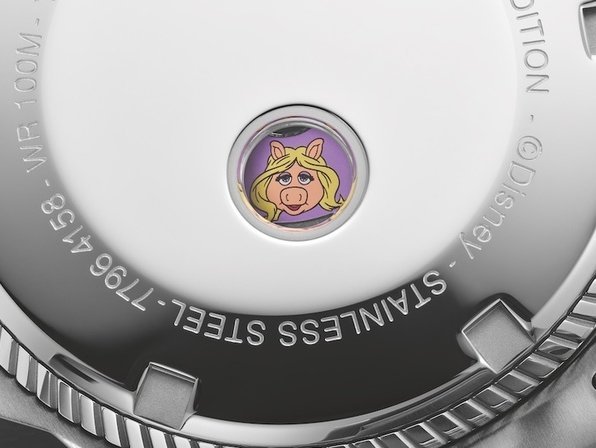 Oris ProPilot X Miss Piggy Edition