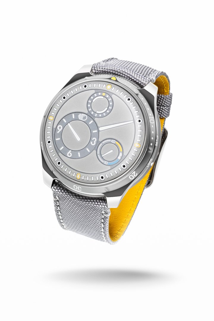 Ressence Type 5 L conjures a luminescent encounter