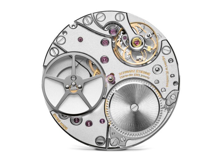 ISE 100.00 Movement (Inverted Schwarz Etienne): inverted automatic movement base on the ASE calibre. Inverted construction with off-centre micro-rotor and regulating organ on the dial side. Power reserve of at least 86 hours. Hours, minutes, small seconds at 11 o'clock.