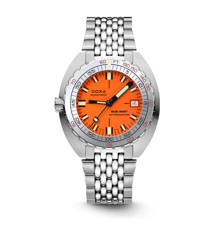 Doxa introduces the Sub 300T Aristera limited edition for left-handers