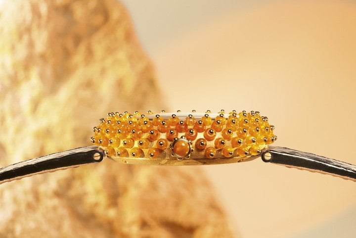 Gérald Genta unveils the Gentissima Oursin Fire Opal