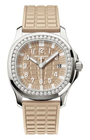 ACQUANAUT LUCE REF. 5067 by Patek Philippe