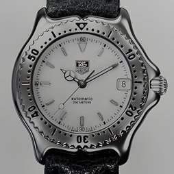 TAG HEUER