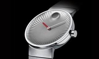 Reshaping an icon: the Movado Edge