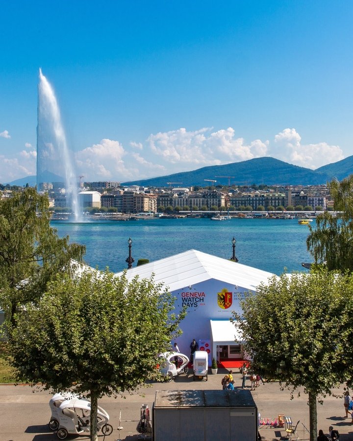 The main marquee at Geneva Watch Days. New this year: an adjoining Glassbox, where round tables, forums and talks were held.