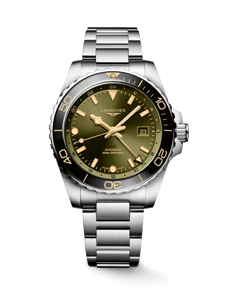 The HydroConquest GMT is offered this year in a 43mm case size.