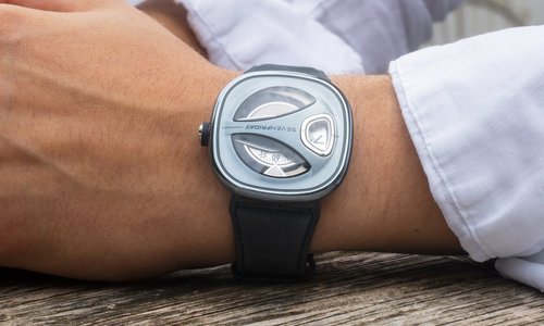 SevenFriday's new ME3/01 aka ”Stone blue” series