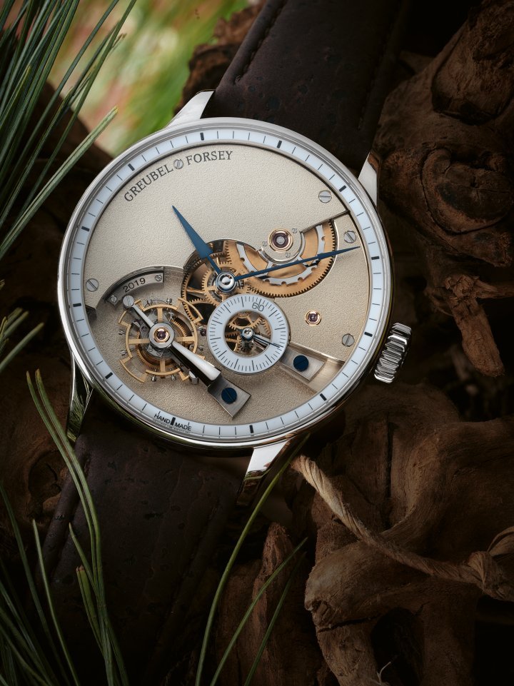 Hand Made 1 is a distinctly contemporary watch that was entirely made and decorated by hand.
