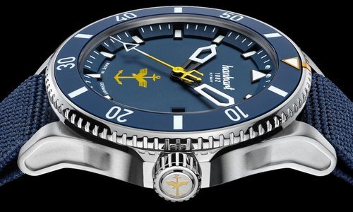 Hanhart Fly Navy Aerosphere limited edition in two caseback designs