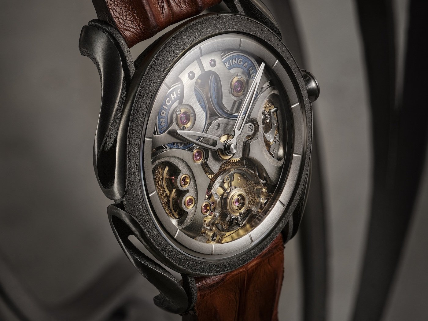 Holthinrichs Watches Ornament Nouveau with own movement