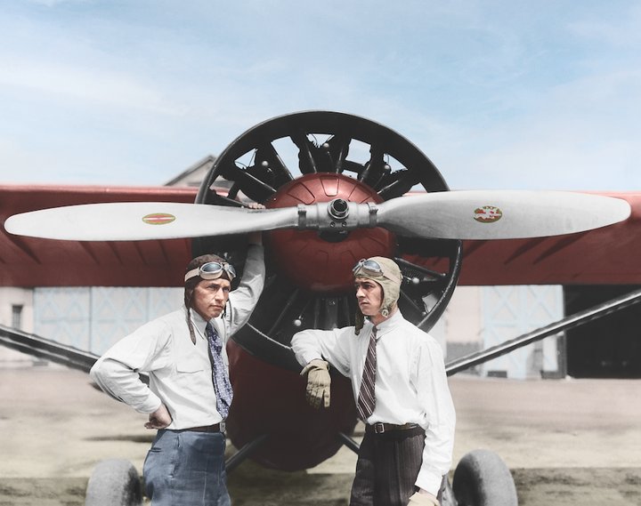 On 5th October 1931 Clyde Pangborn and Hugh Herndon, Jr., two daring American aviators, completed the world's first nonstop, transpacific flight from Japan to the United States. They took off and landed 41 hours later in Wenatchee, Washington, having covered a distance of 5,500 miles. At the time, it was the longest flight ever made over water. Herndon wrote to Longines-Wittnauer some weeks later that during the Pacific crossing, “Clyde Pangborn and myself carried Longines timepieces, which performed faultlessly”. In the final Pacific flight, “in which we encountered such frigid arctic weather as to even freeze the water in our canteens Longines watches continued to kept absolutely accurate time”, he explained. Herndon also mentioned: “As you know, correct time is essential to good navigation”.