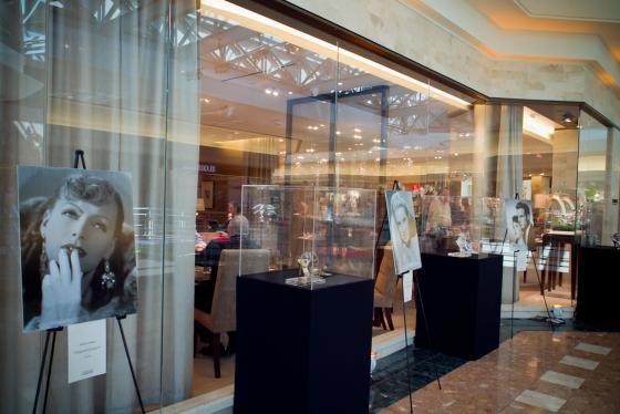 Hamilton Jewelers reopens its doors
