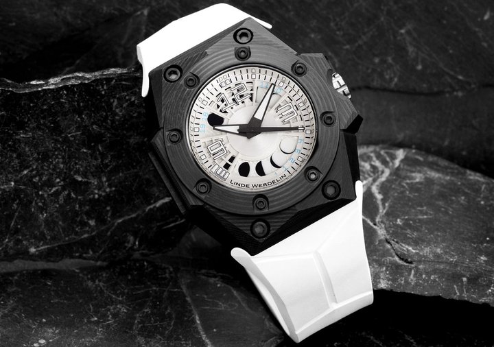 Linde Werdelin presents new versions of its Oktopus timepiece