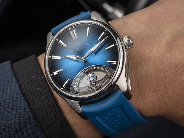 H. Moser & Cie. shows off technical play with Pioneer Retrograde Seconds