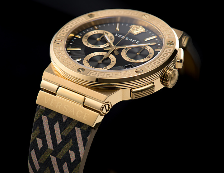 greca logo chrono watch